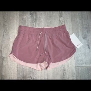 NWT Lululemon Choose a Side Shorts Size 10